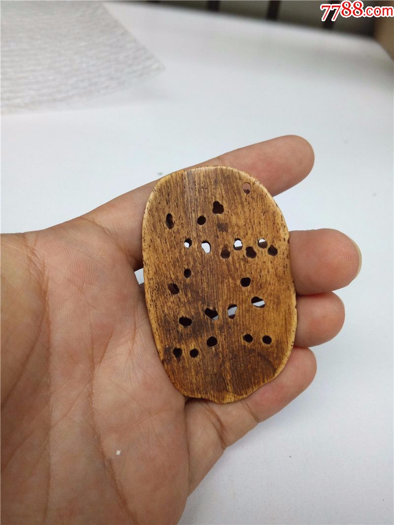 老牛骨手工雕刻花牌