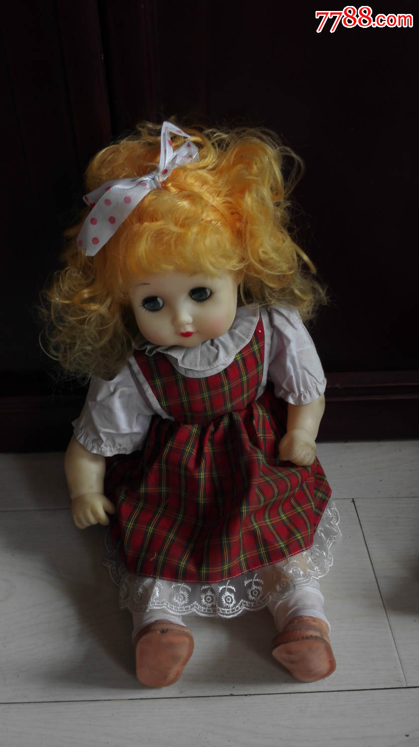 怀旧经典收藏九十年代格子衣服洋娃娃玩具带原标签