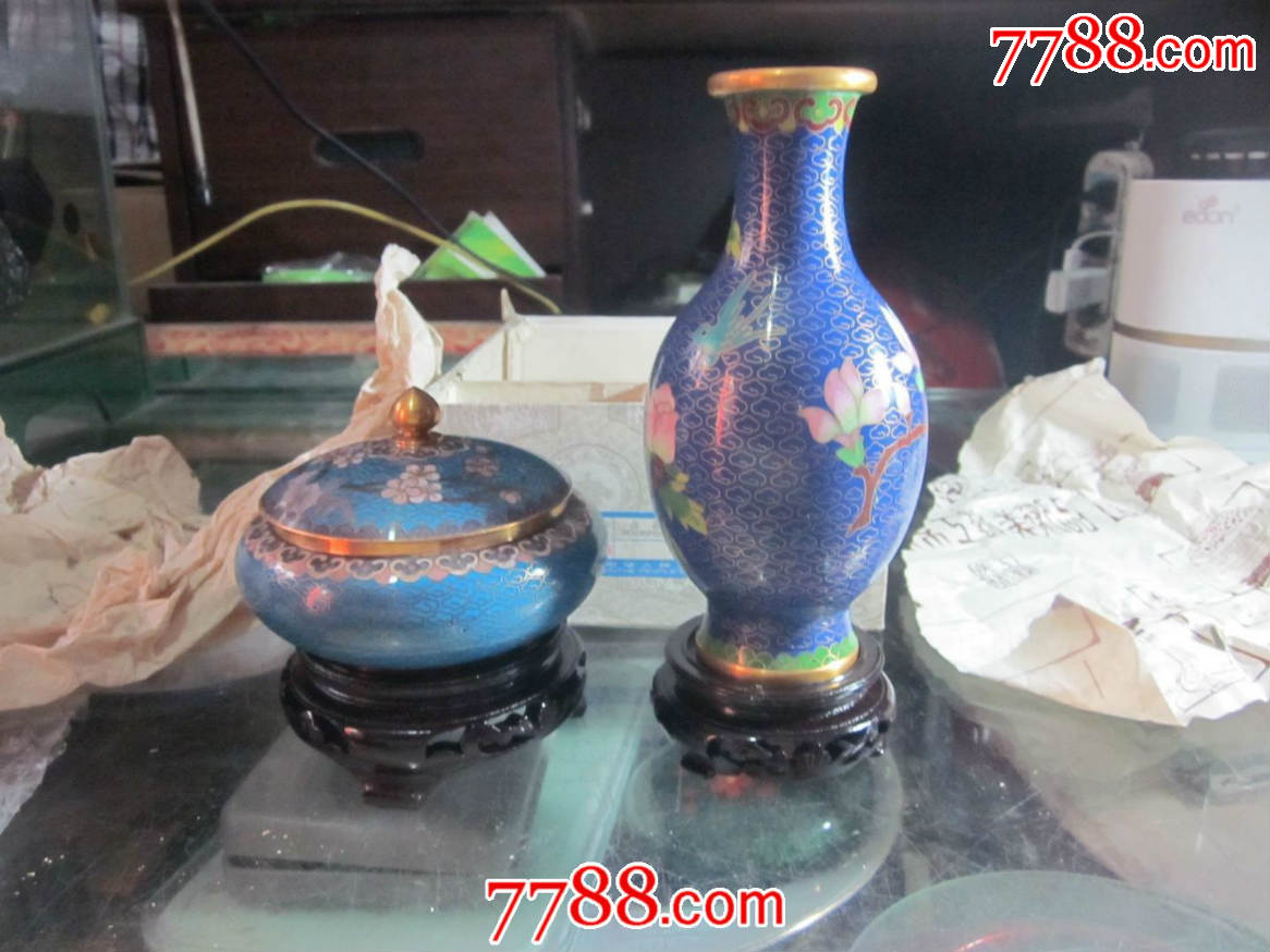 80年代景泰蓝花瓶和罐子,美品,瓶高15.5cm,罐子高6.5cm,直径10cm