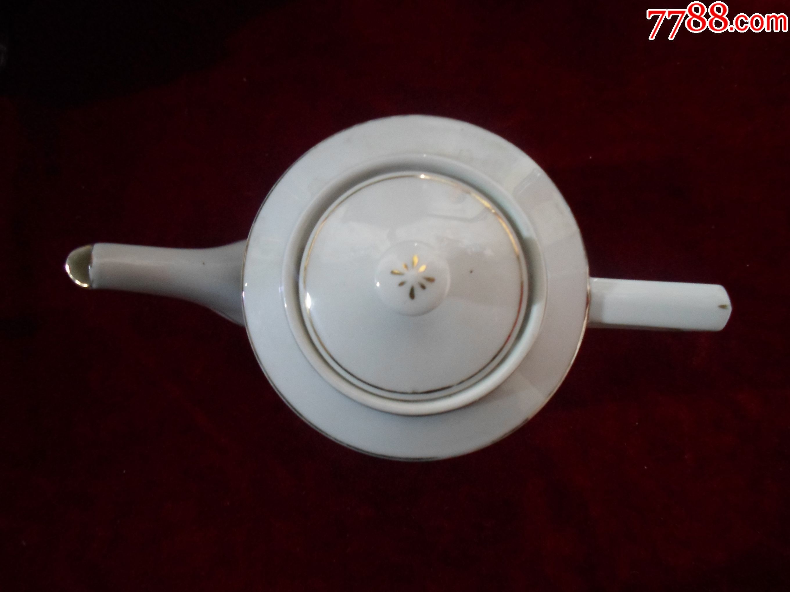 怀旧文革老物件:全美品滑石瓷净白釉少见器型"孔雀富贵图"老茶壶