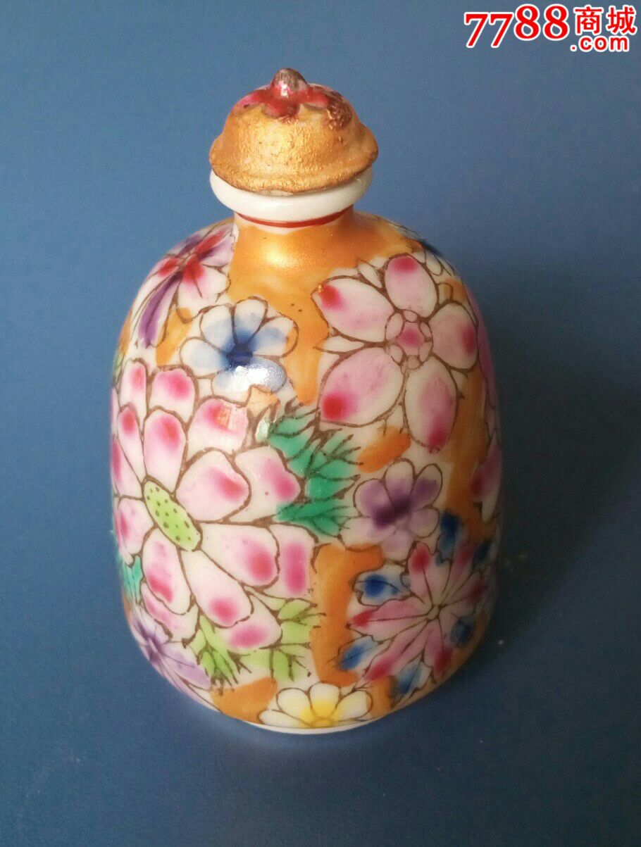 彩花瓷鼻烟壶