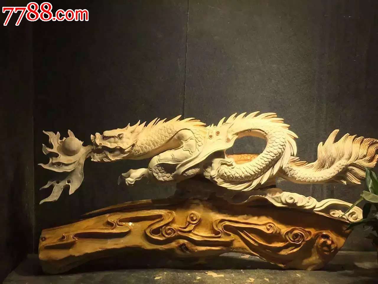 传世私服装备在哪调属性