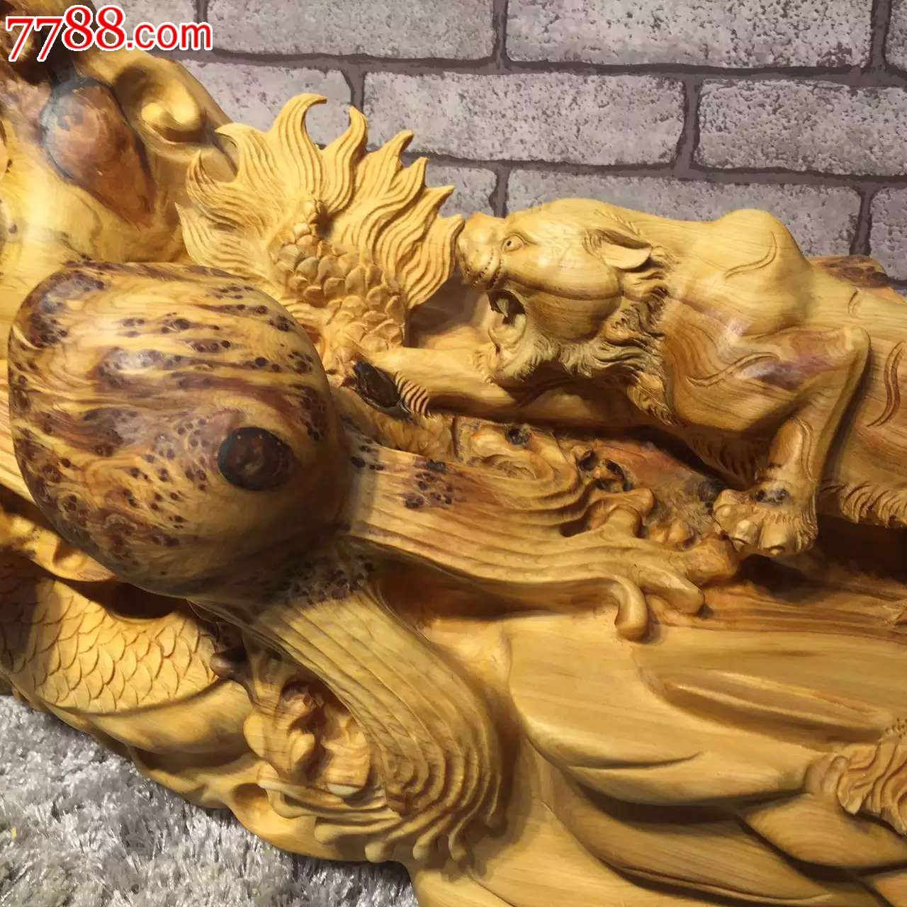 崖柏榴卧虎藏龙