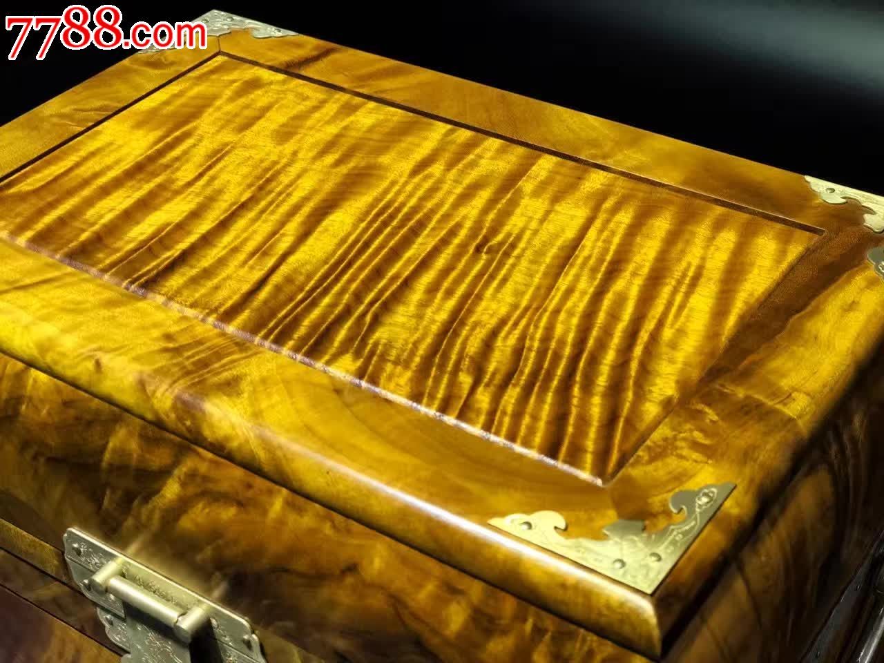 金丝楠小叶桢楠满水波