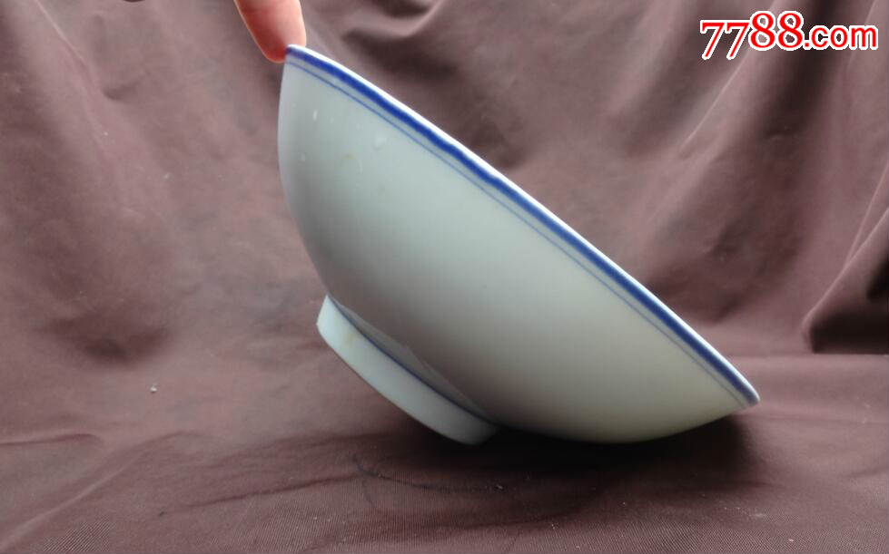 清民国蓝边青花大碗