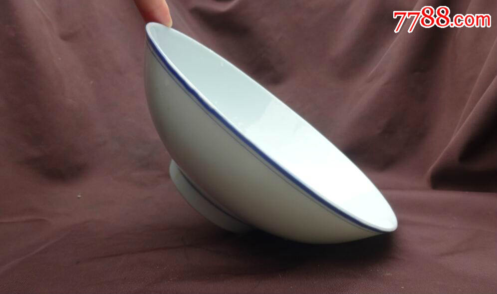 清民国蓝边青花大碗