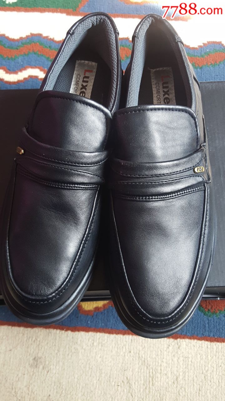 全新不知名进口羊皮鞋,42码