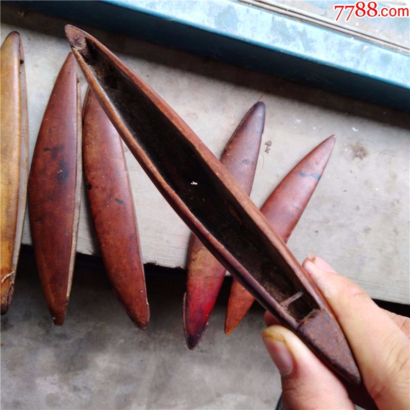 好品相民国铁包边织布机枣木老梭子五个同出创意花盆纺织工具包老