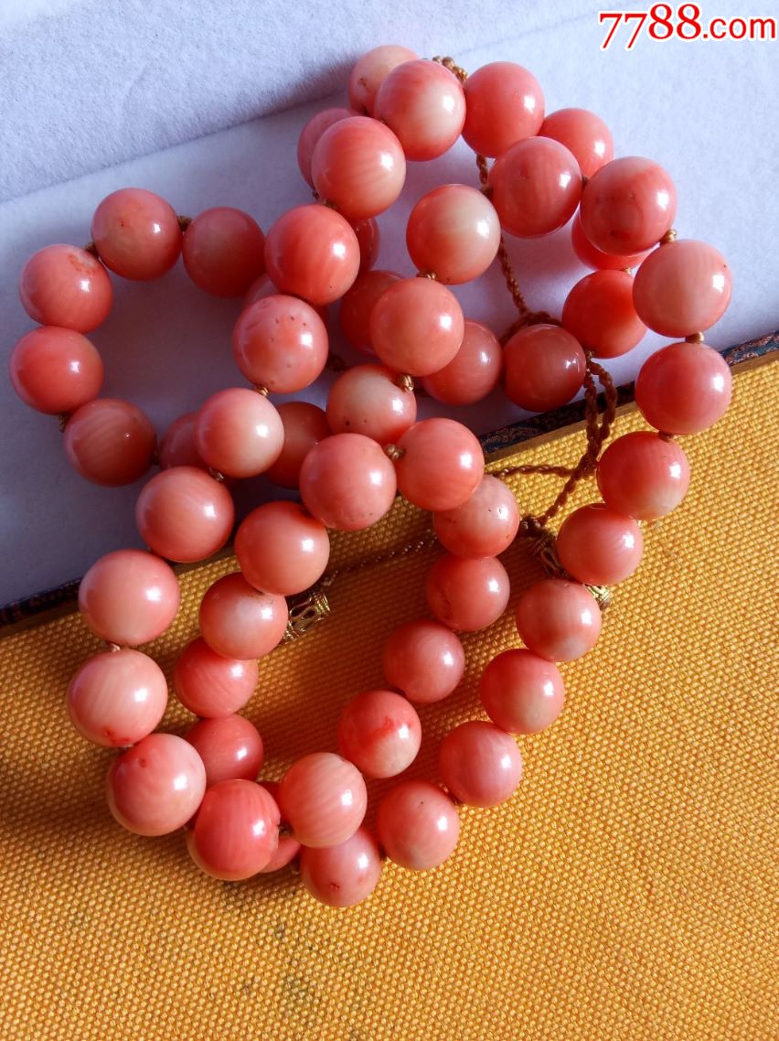 孩儿面珊瑚圆珠项链