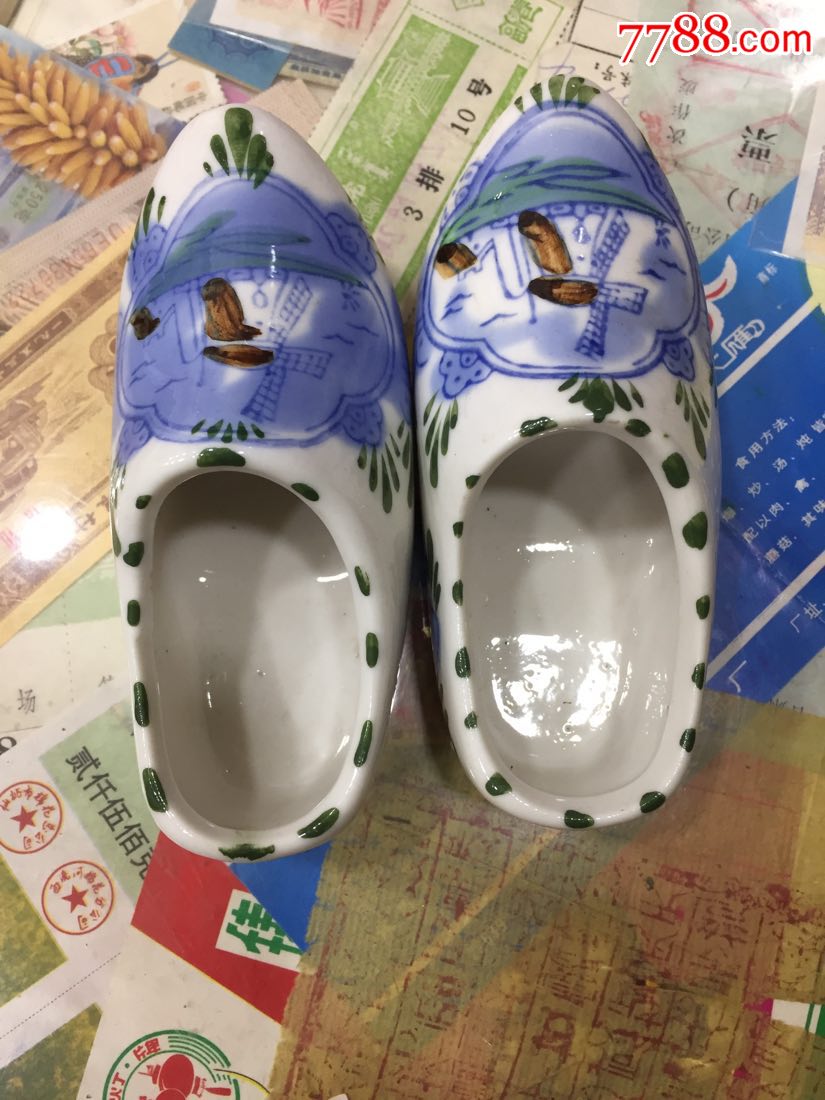 青花小瓷鞋一双,朋友的订单