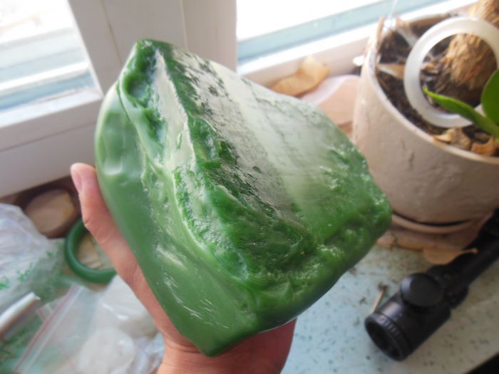 新疆戈壁碧玉原石