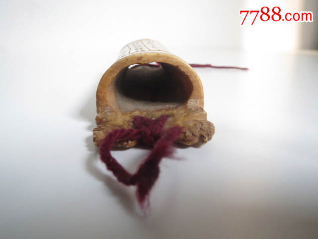 清代骨雕牌九图把玩小件,漂亮,品如图