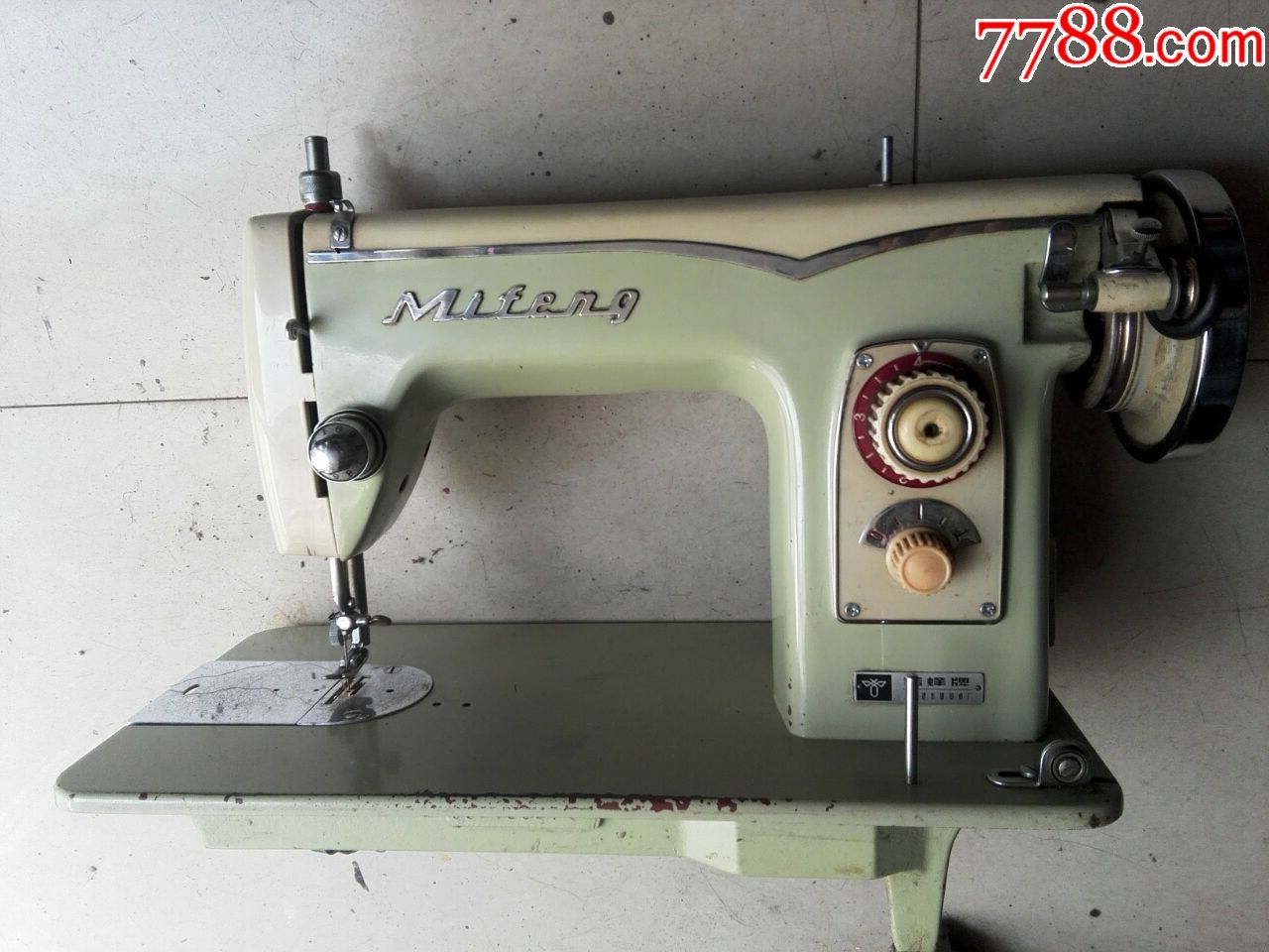 66年上海远东缝纫机厂蜜蜂牌缝纫机头