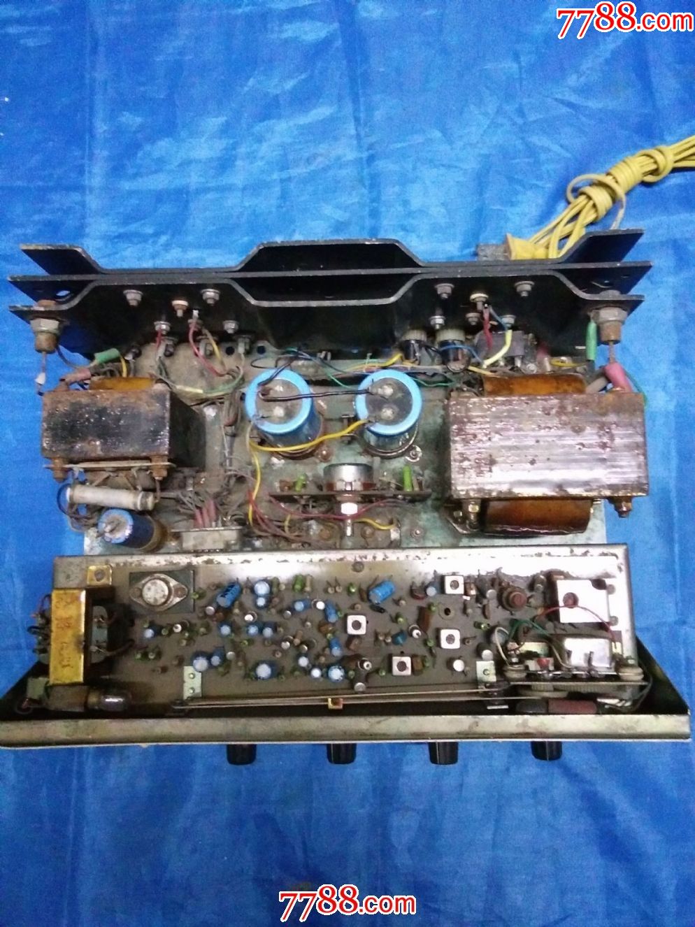  !doctype html>  html lang="en">  head>      