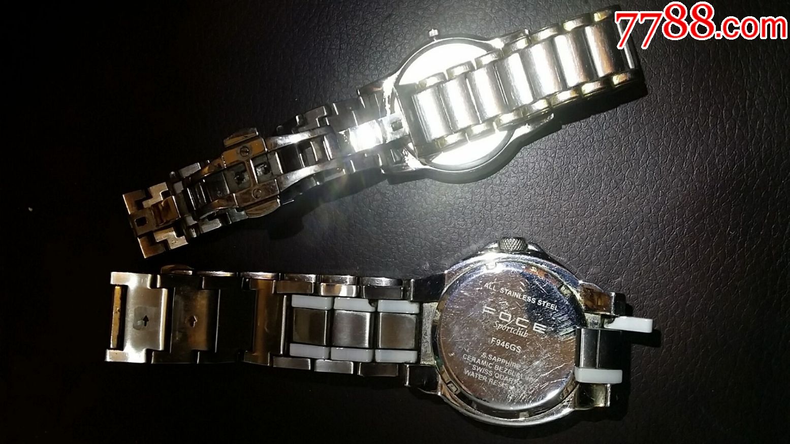 两个石英电子表