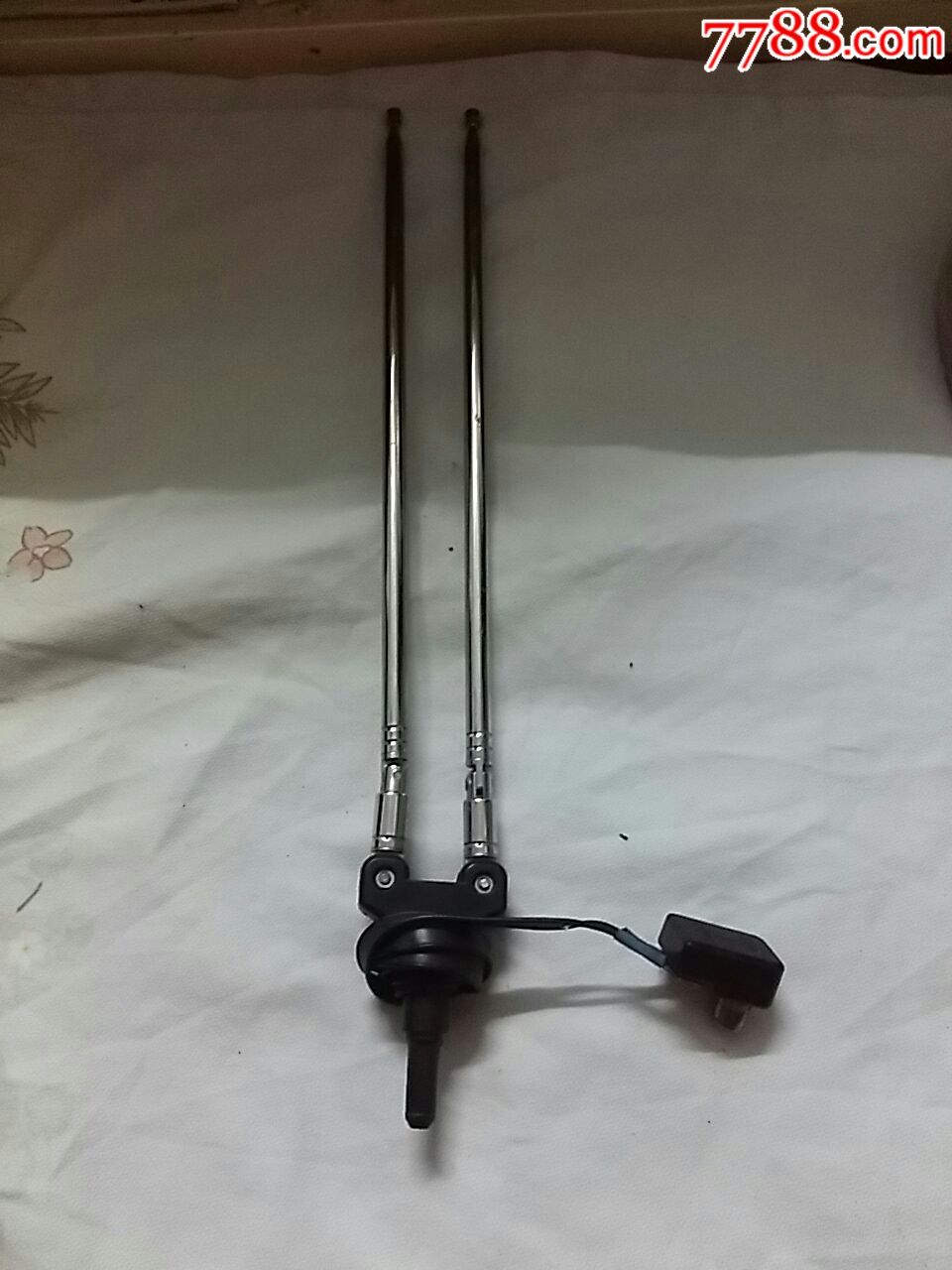 老式电视机天线