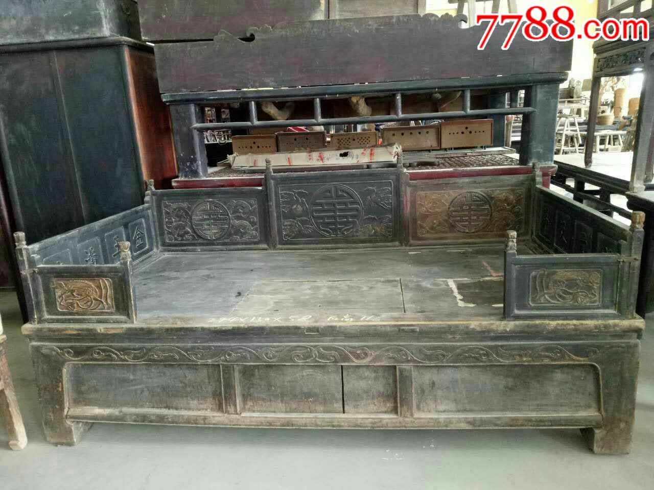 清代楠木围板床