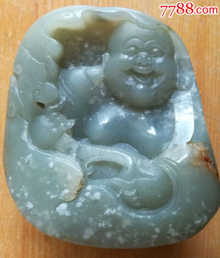 和田青玉雪花籽料笑面佛