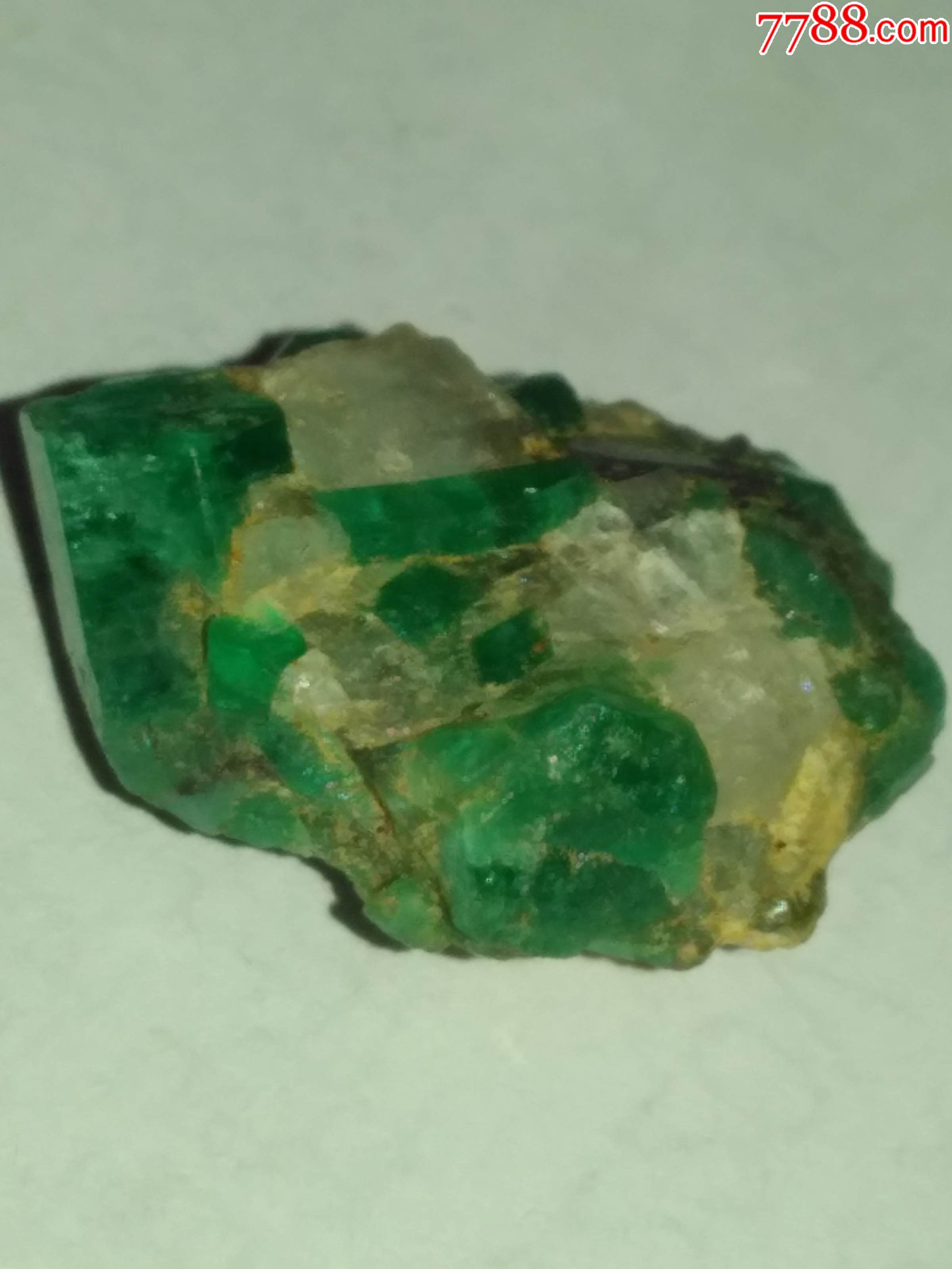 祖母绿原石