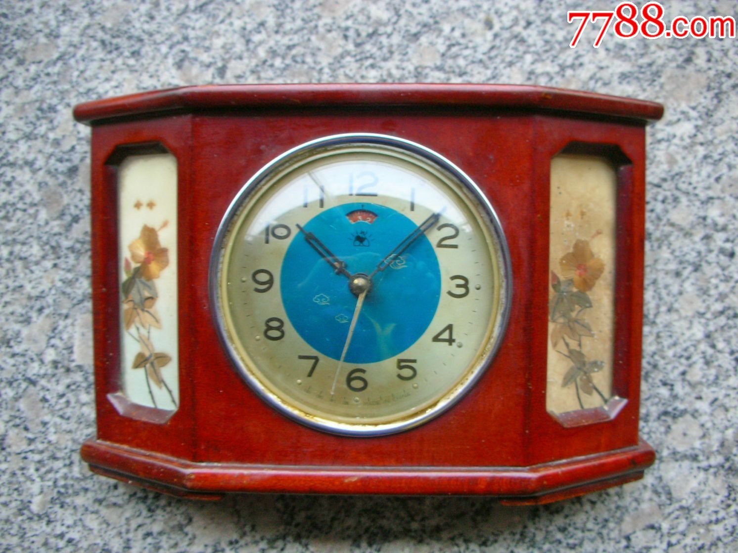 金鸡牌木壳小闹钟