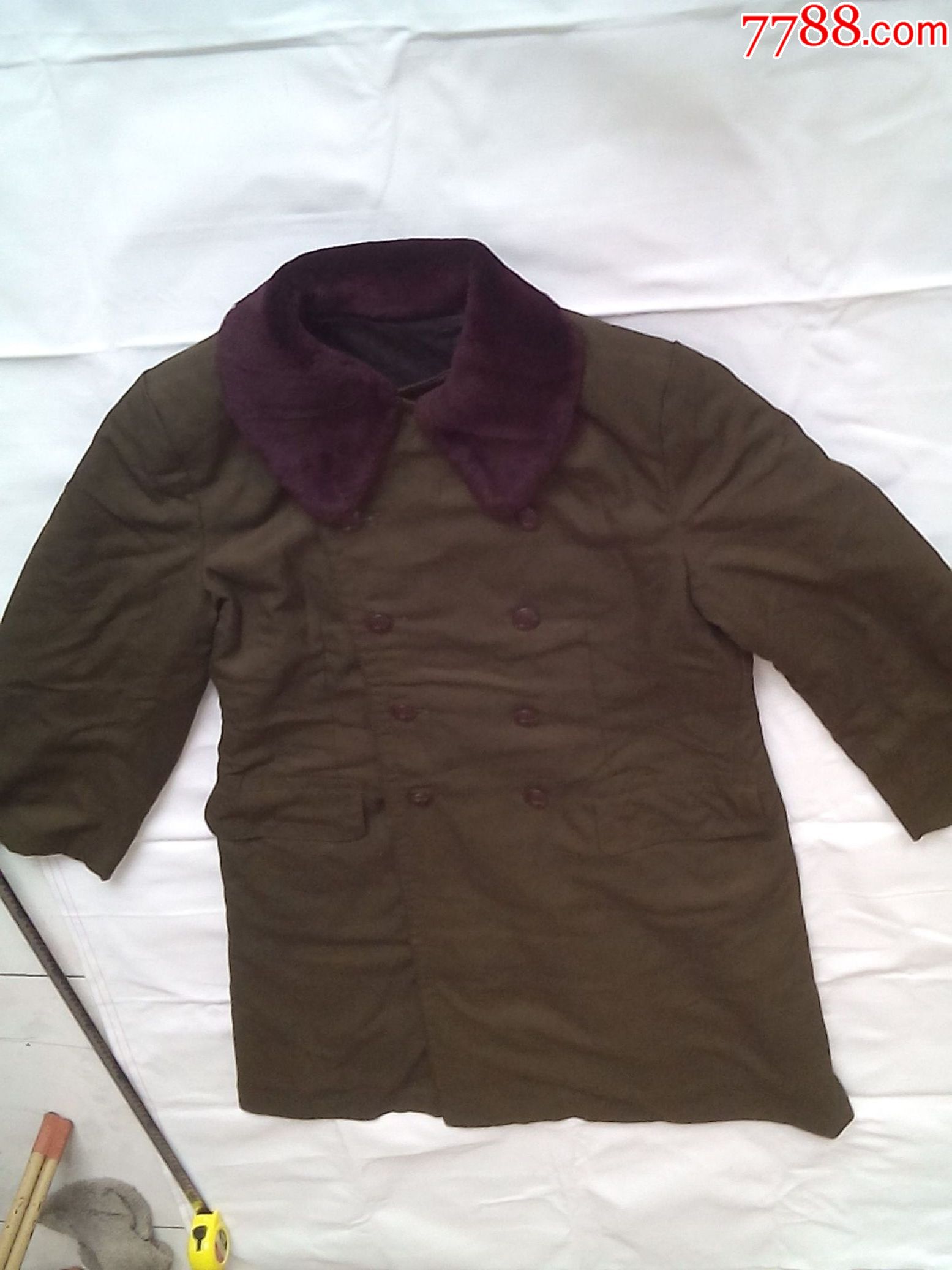 老式军大衣一件(冬装,请仔细阅图,品严者慎拍)