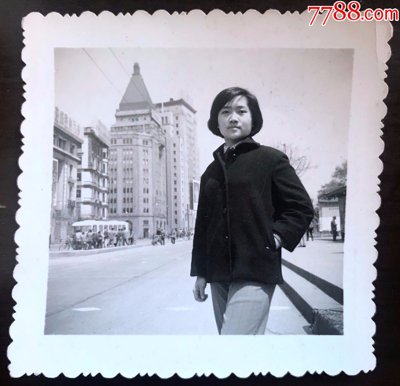早期女子在上海外滩留影照-se55341715-老照片-零售-7788收藏__中国