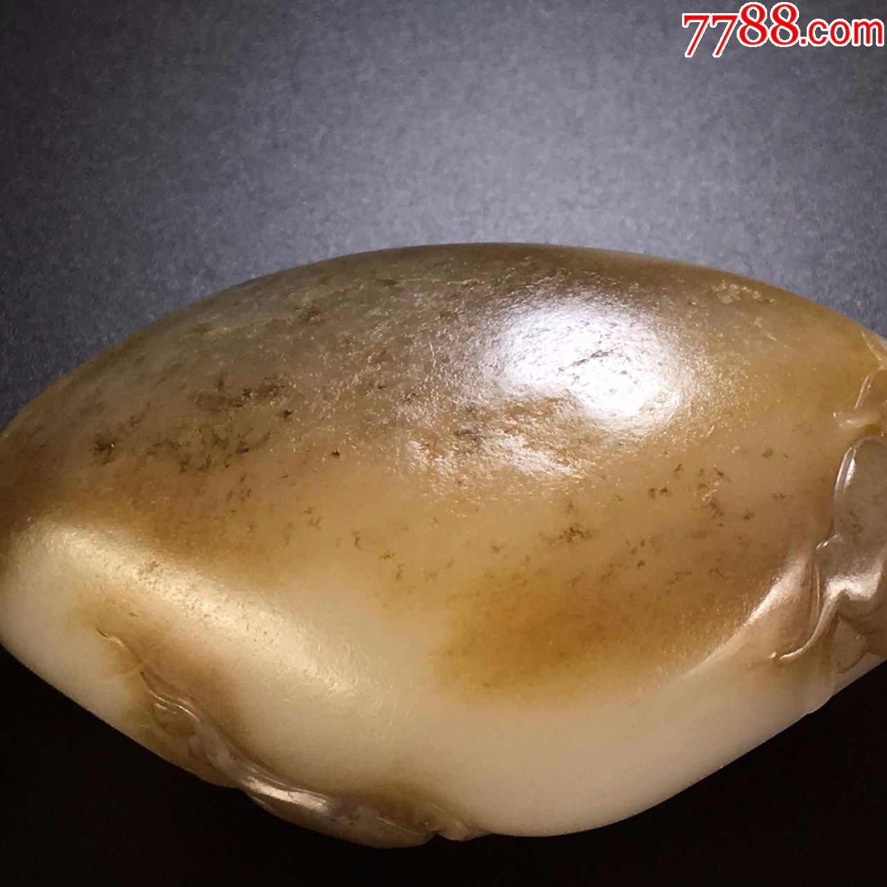 苏作新疆和田玉糖白玉籽料(福寿如意)把玩件