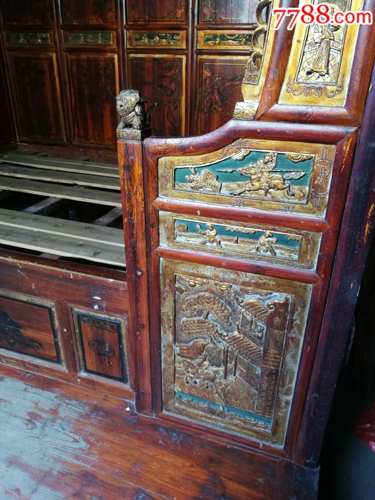 带脚踏板的老木雕戏曲婚庆老床拔步床微信rose95279527