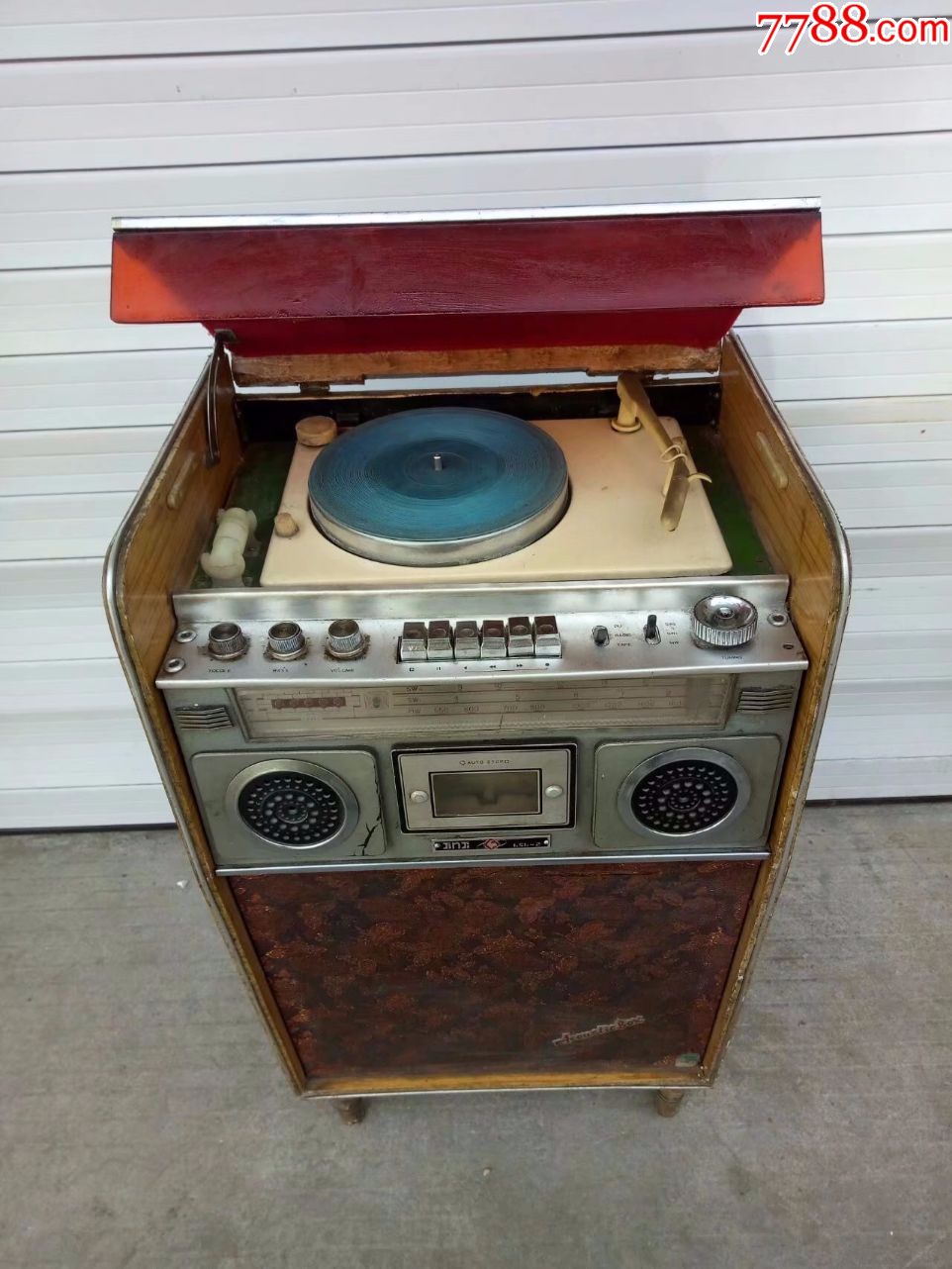 收音机电唱机,金鸡牌落地式收唱机,古董收藏