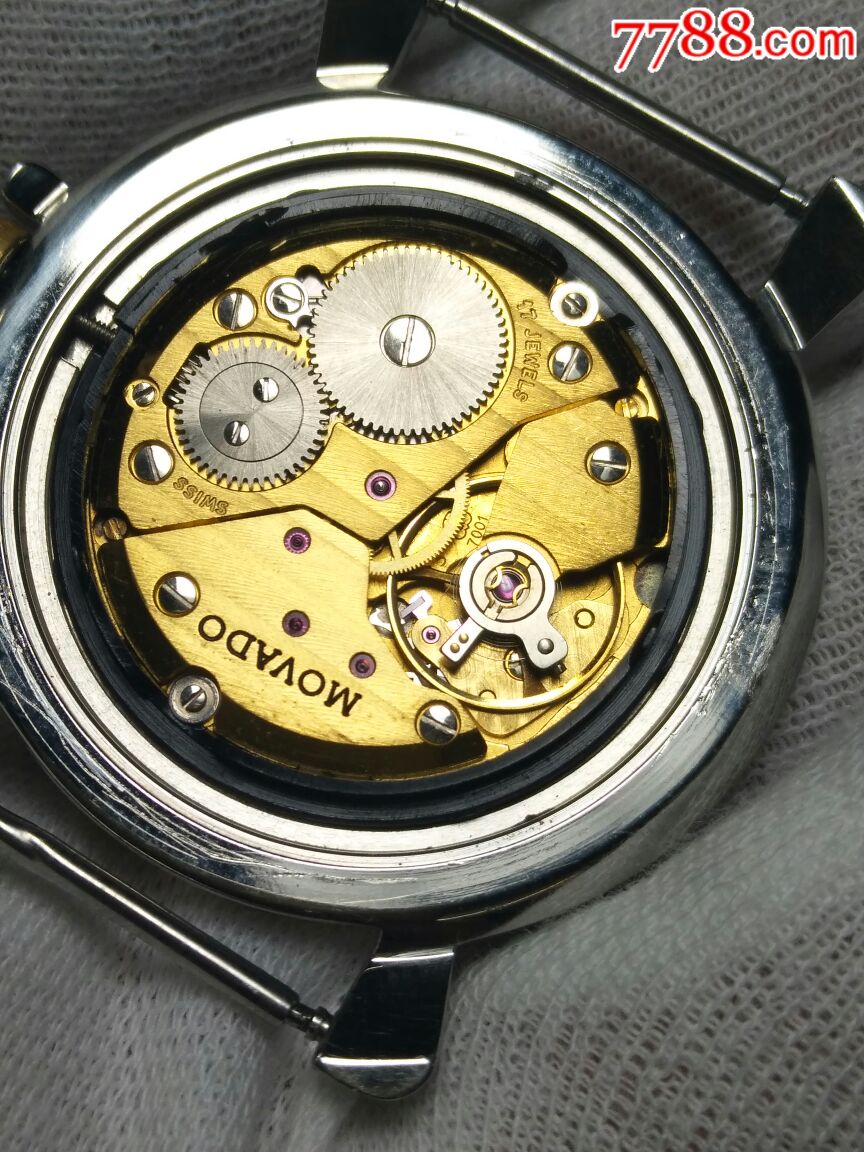 古董摩凡陀7001机芯小三针18k金圈手动男表