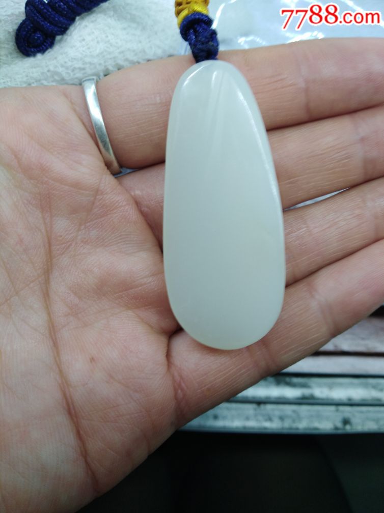 青白玉佛像挂件_和田玉_图片鉴别_收藏价值_7788和田玉收藏