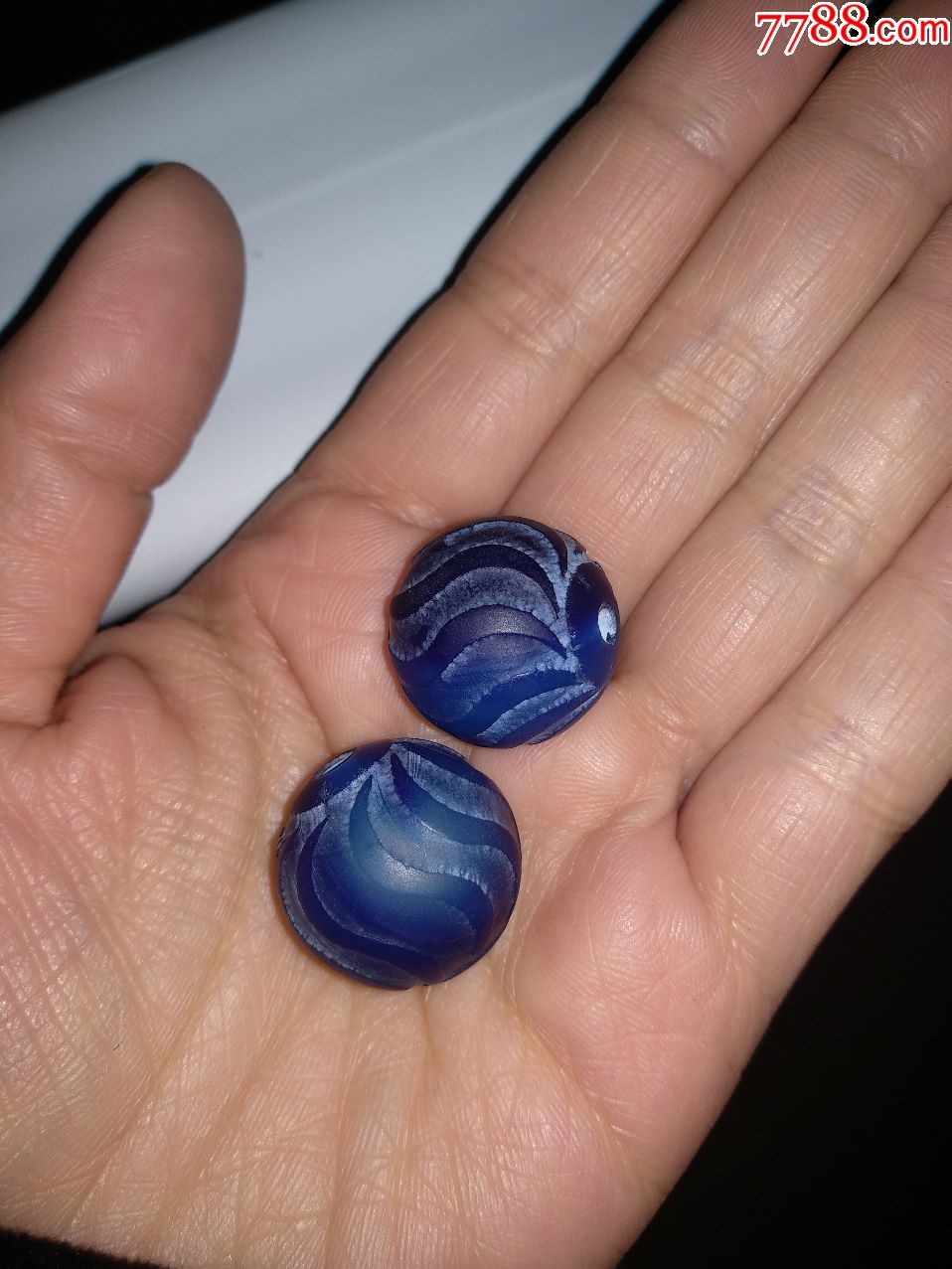 带工老琉璃珠子一对