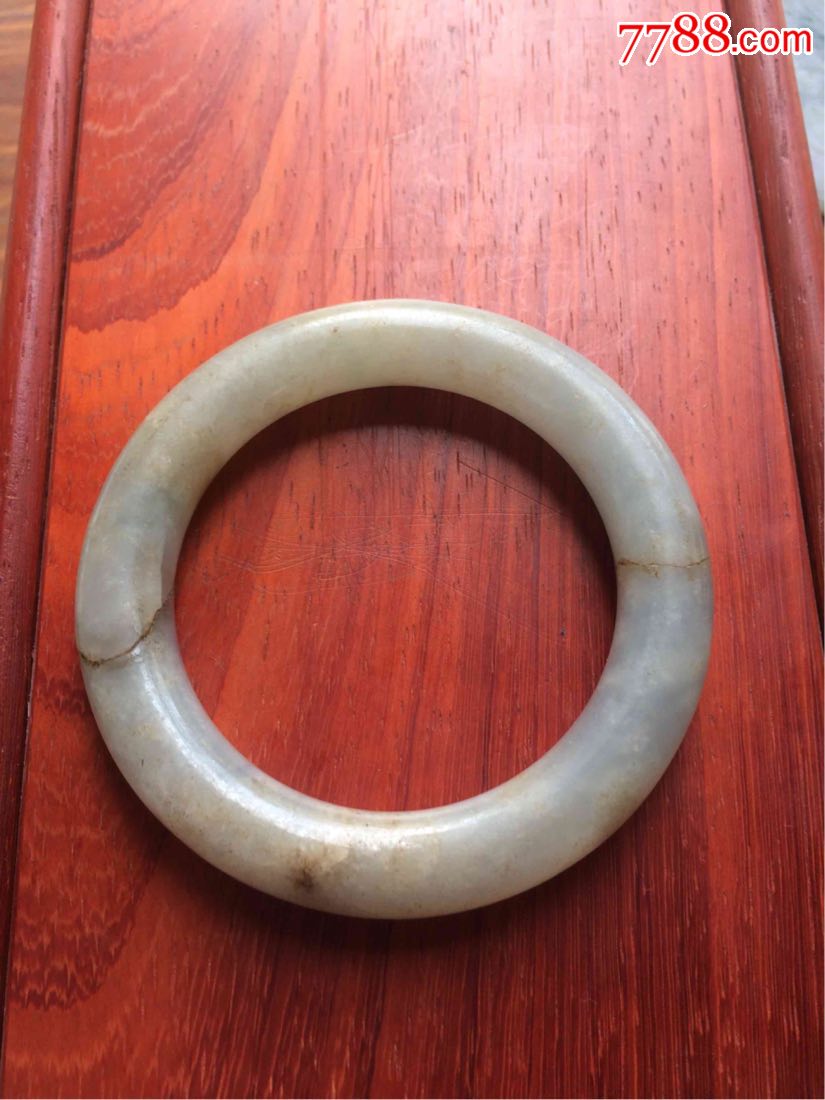 出土清代老翡翠手镯