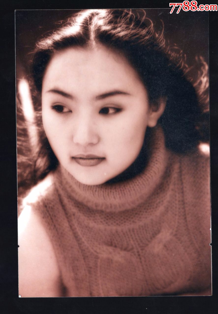 演员金蓓蓓照片1张尺寸约9125厘米