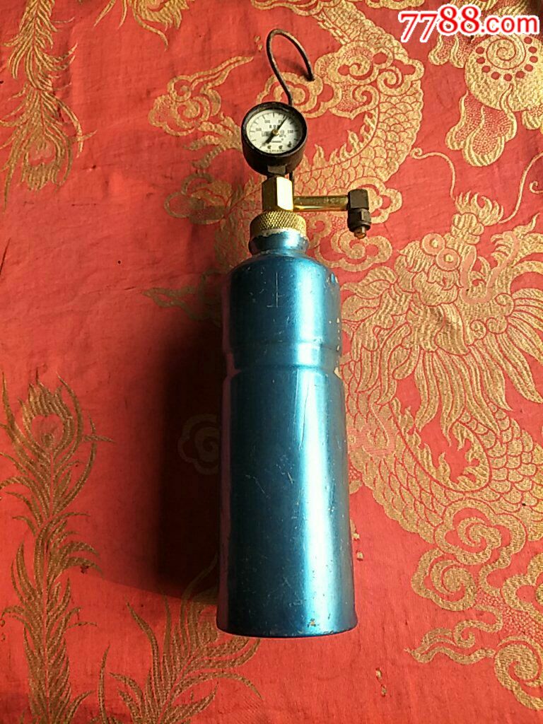 带表气压瓶
