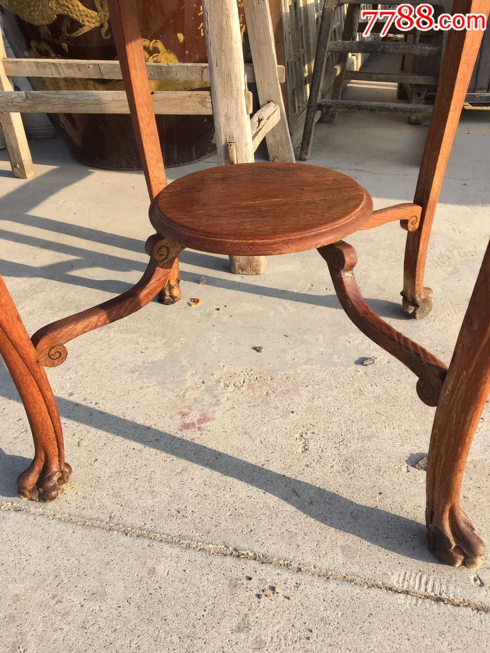 民国海派老虎腿柚木茶桌一个,做工精细,包浆浑厚品相一流喜欢的联系