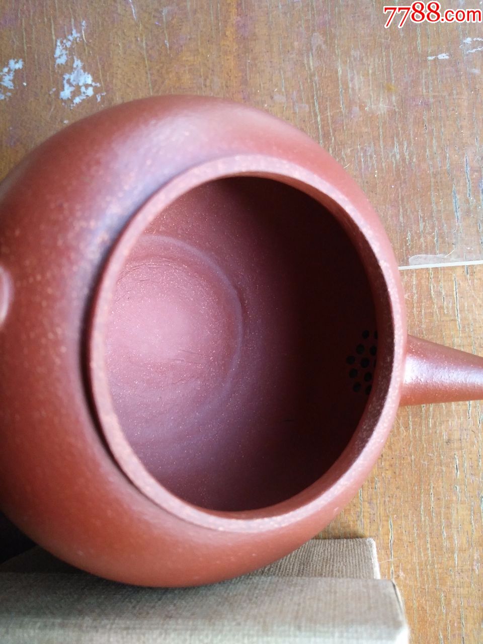 紫砂壶:朱泥调砂水平壶,全品