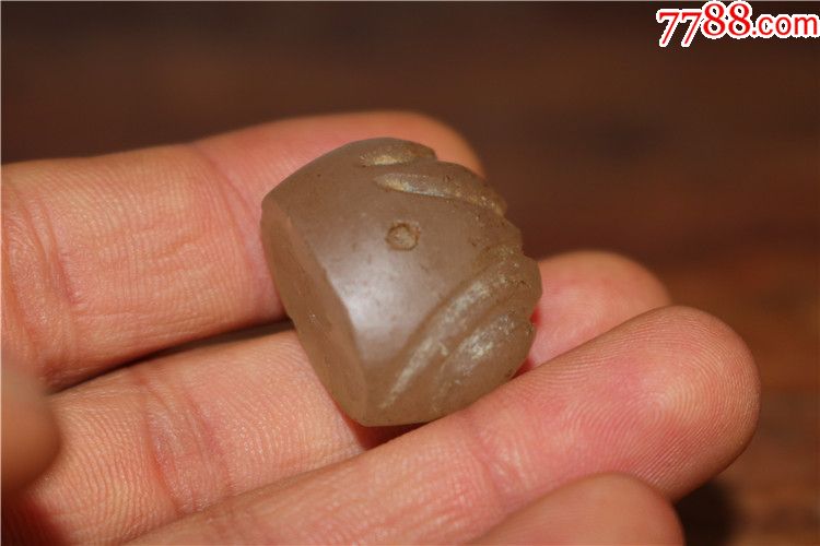 f6西亚老晶印章珠