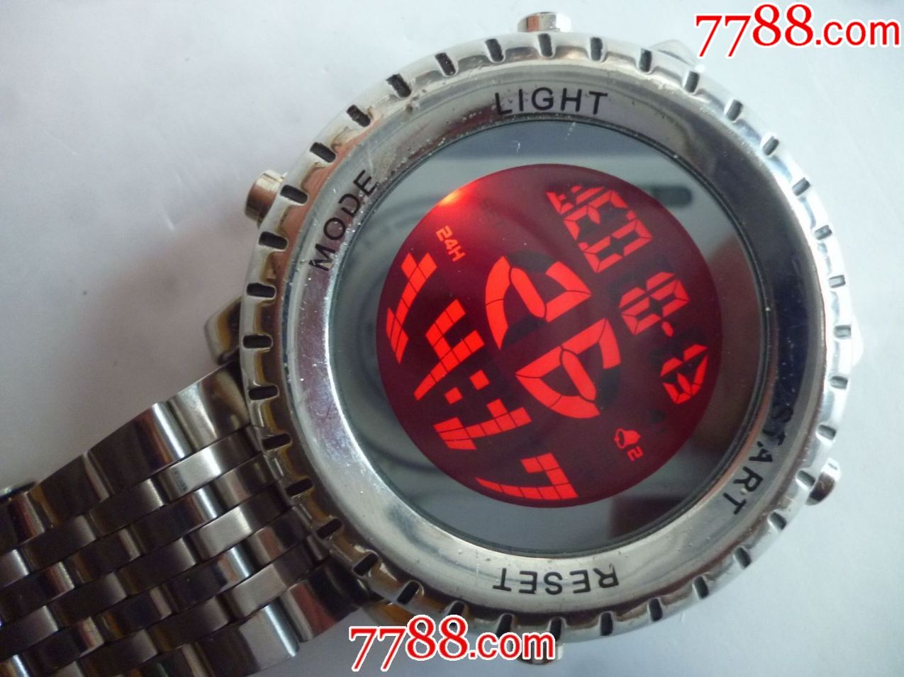 美国制造数显全盘红色夜光【rubicon】-【卢比肯】男士腕表一块!