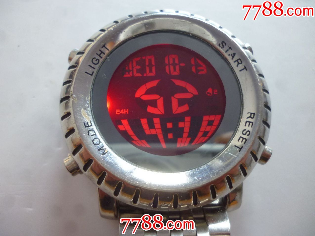 美国制造数显全盘红色夜光【rubicon】-【卢比肯】男士腕表一块!
