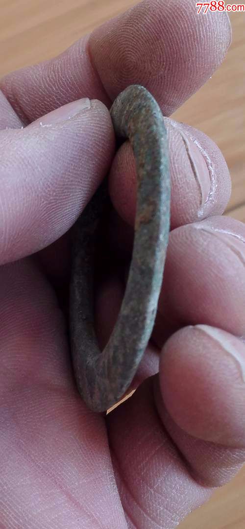 战汉时期的青铜环