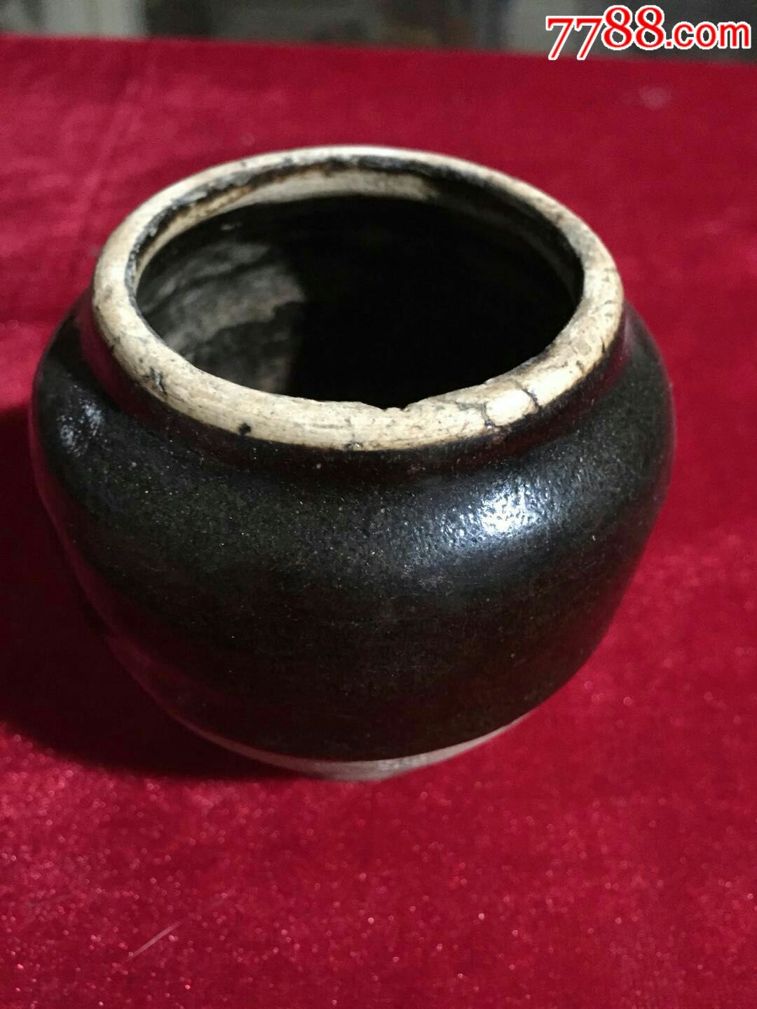 宋代紫金釉小罐