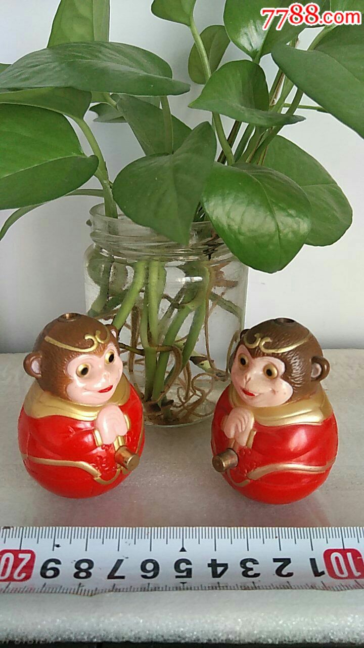 漂亮孙悟空小(不倒翁)打火机二个