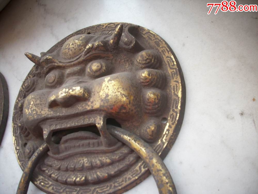 早期从老门上拆下铜鎏金瑞兽麒麟门环一对厚重直径19厘米