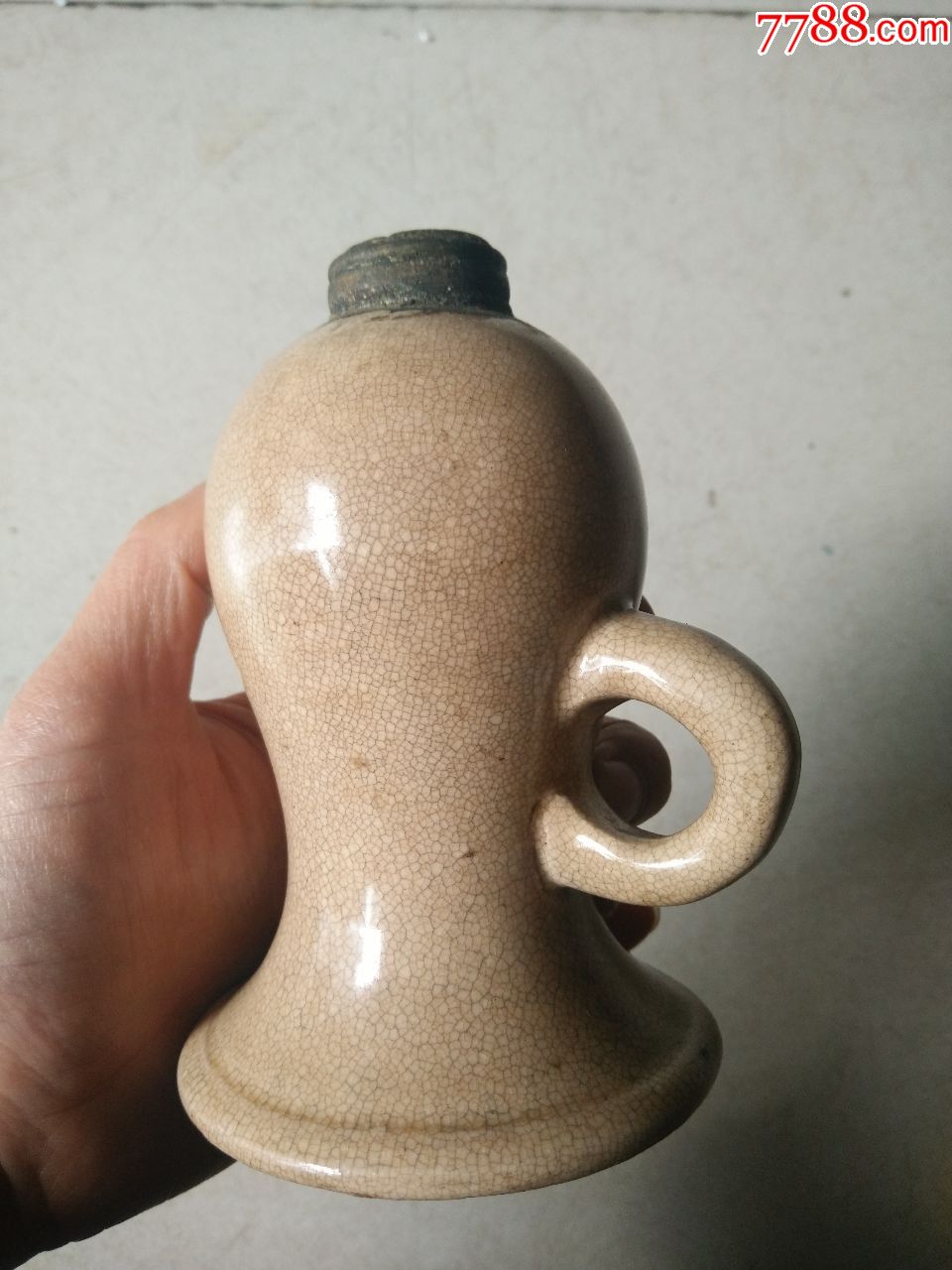 清中期哥窑油灯