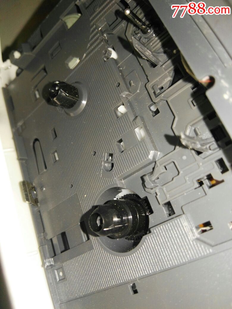 爱华随身听磁带机(能播放,皮带老化)