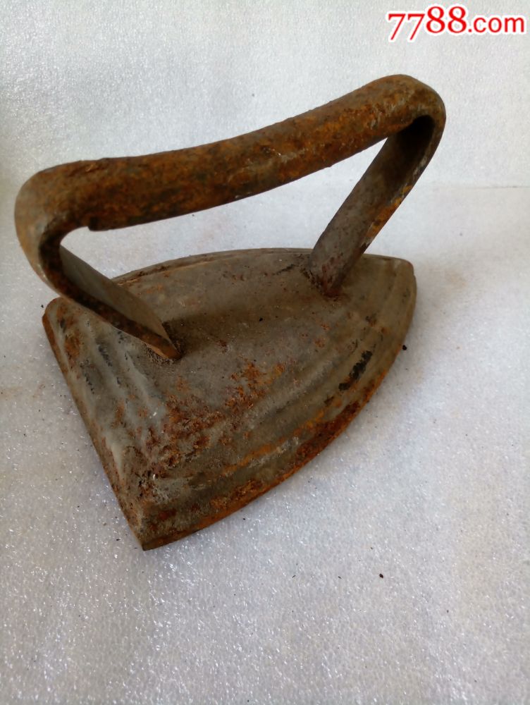 民国时期铁熨斗2号