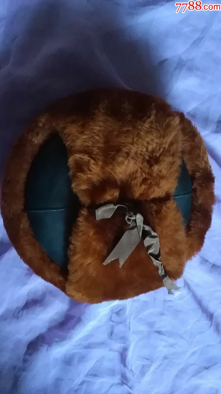 70年代的带原包装盒的京式羊剪绒帽(皮顶)