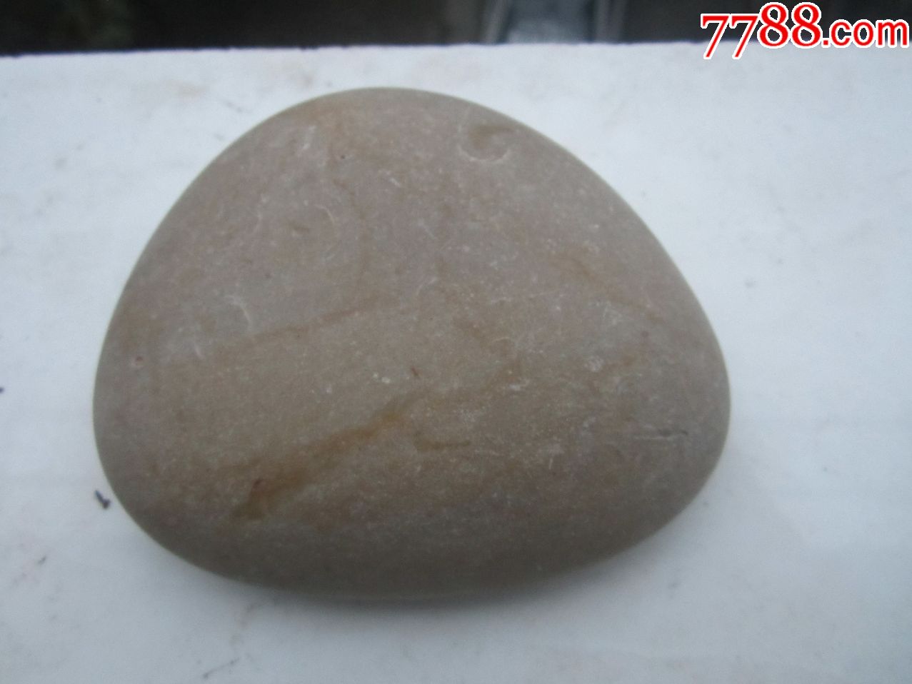 光溜溜镇纸石