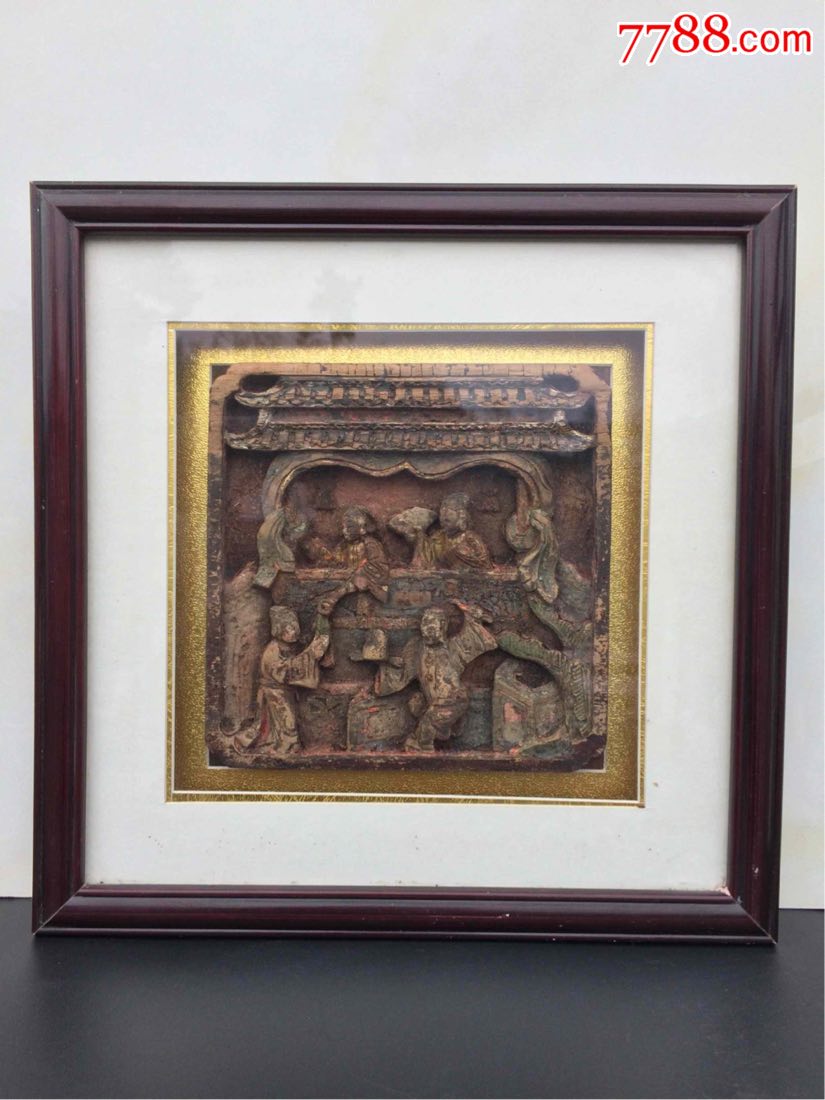 装裱好得明代"楼阁会"花板.